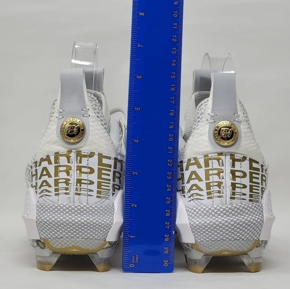 Under Armour Harper 7 Low ST Baseball Cleats White 3025582 100 Men Size 7.5 New